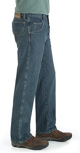 Relaxed Straight Fit Mens Jeans Wrangler Rugged Wear