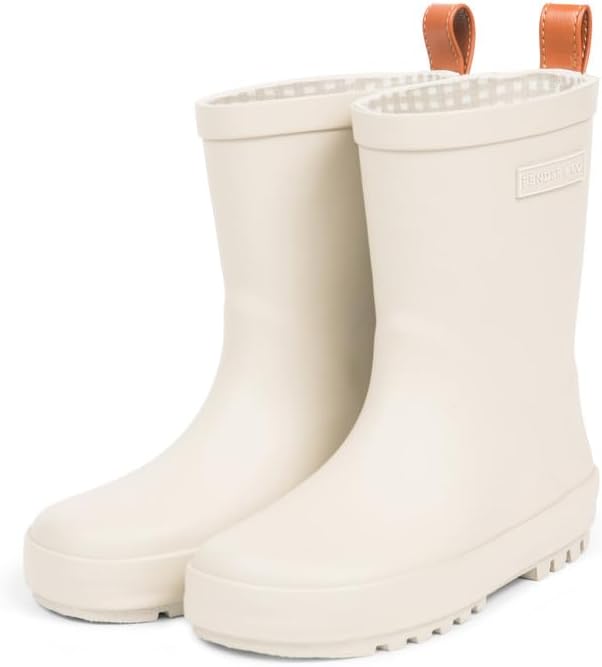 Perfect Rain boots for kids by Fender Co