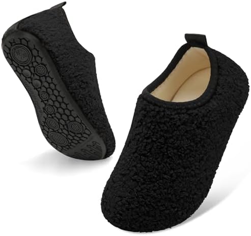 Comfy toddler slippers with soft lining