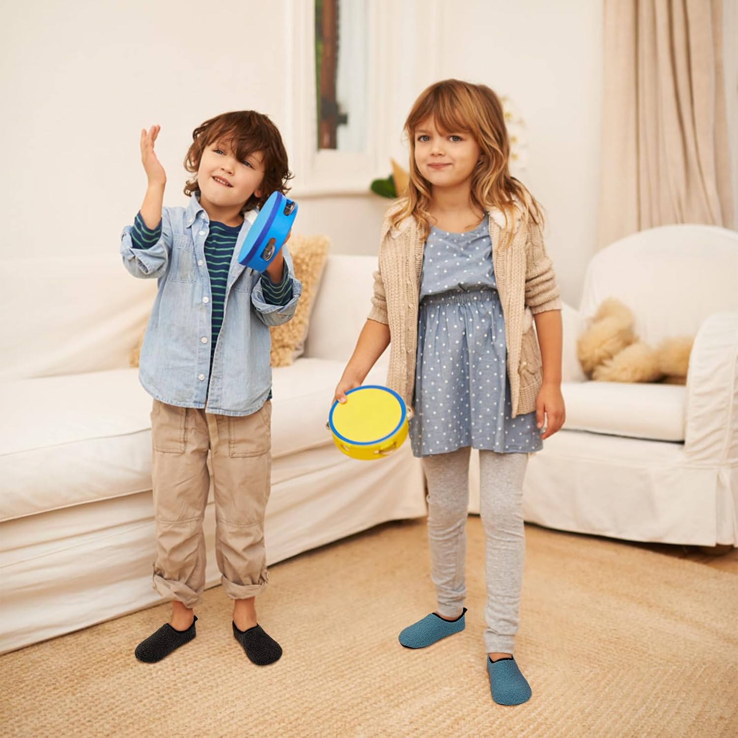 Comfy toddler slippers with soft lining