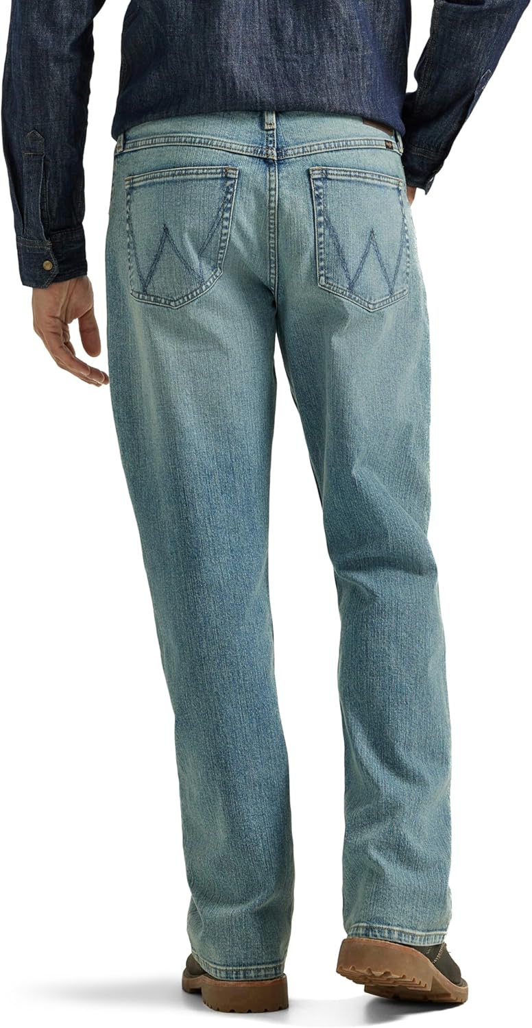 Relaxed Bootcut Wrangler Jeans