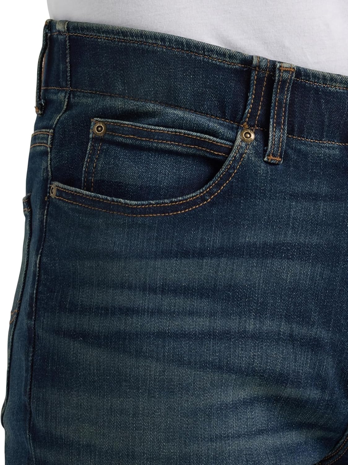 Lee - Extreme Motion Relax Straight Jean Comfort You Need