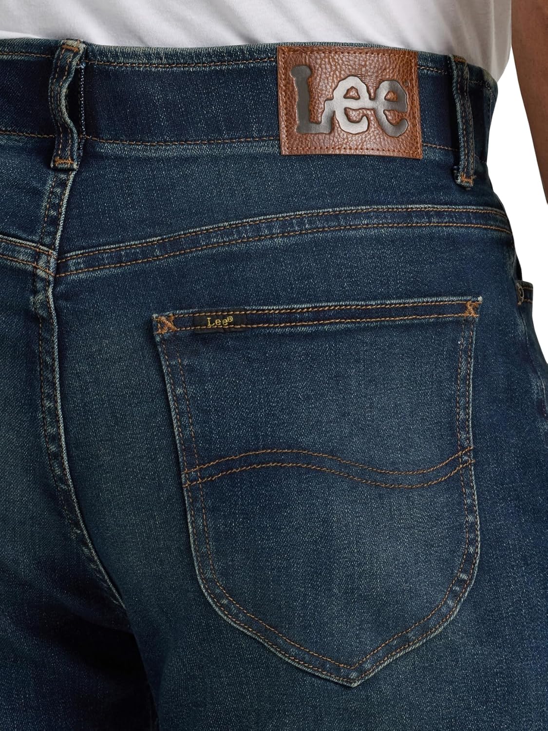 Lee - Extreme Motion Relax Straight Jean Comfort You Need