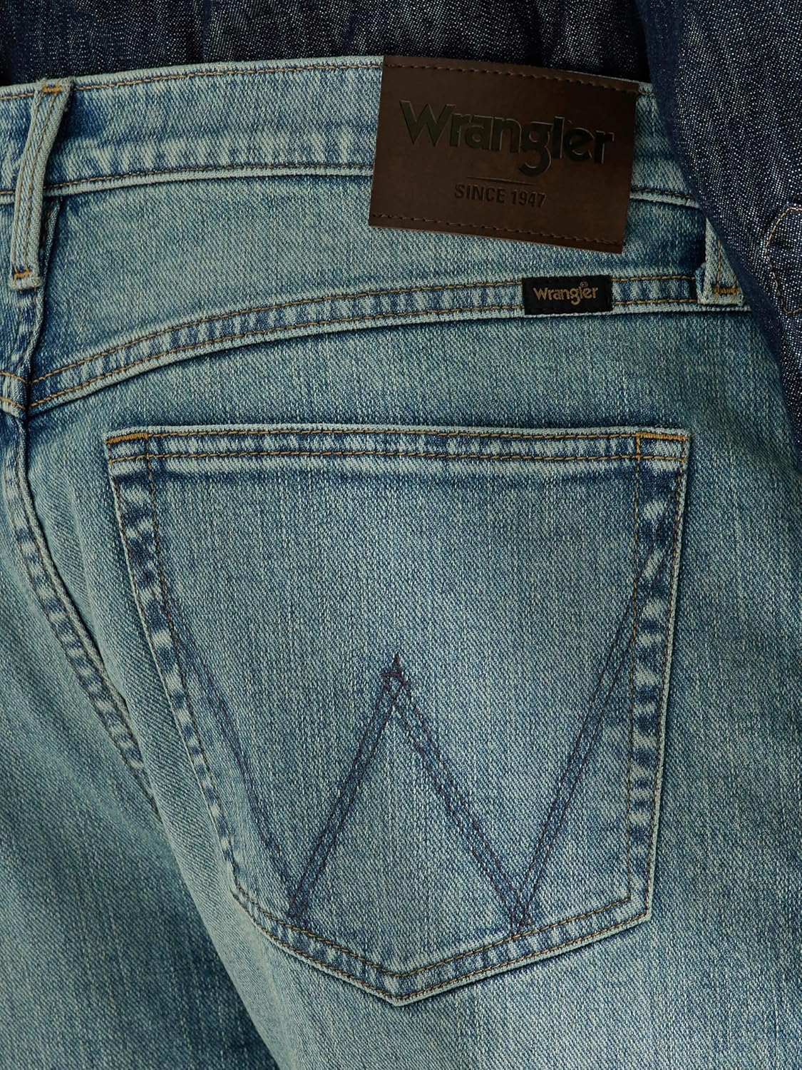 Relaxed Bootcut Wrangler Jeans